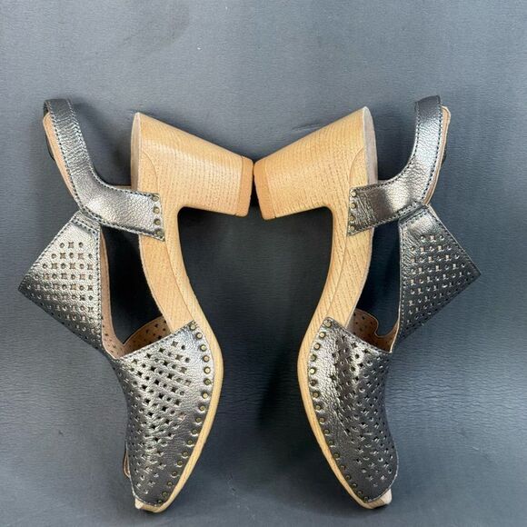 Dansko Teagan Gunmetal sandals shoes womens size 8.5 (39) - Picture 7 of 9